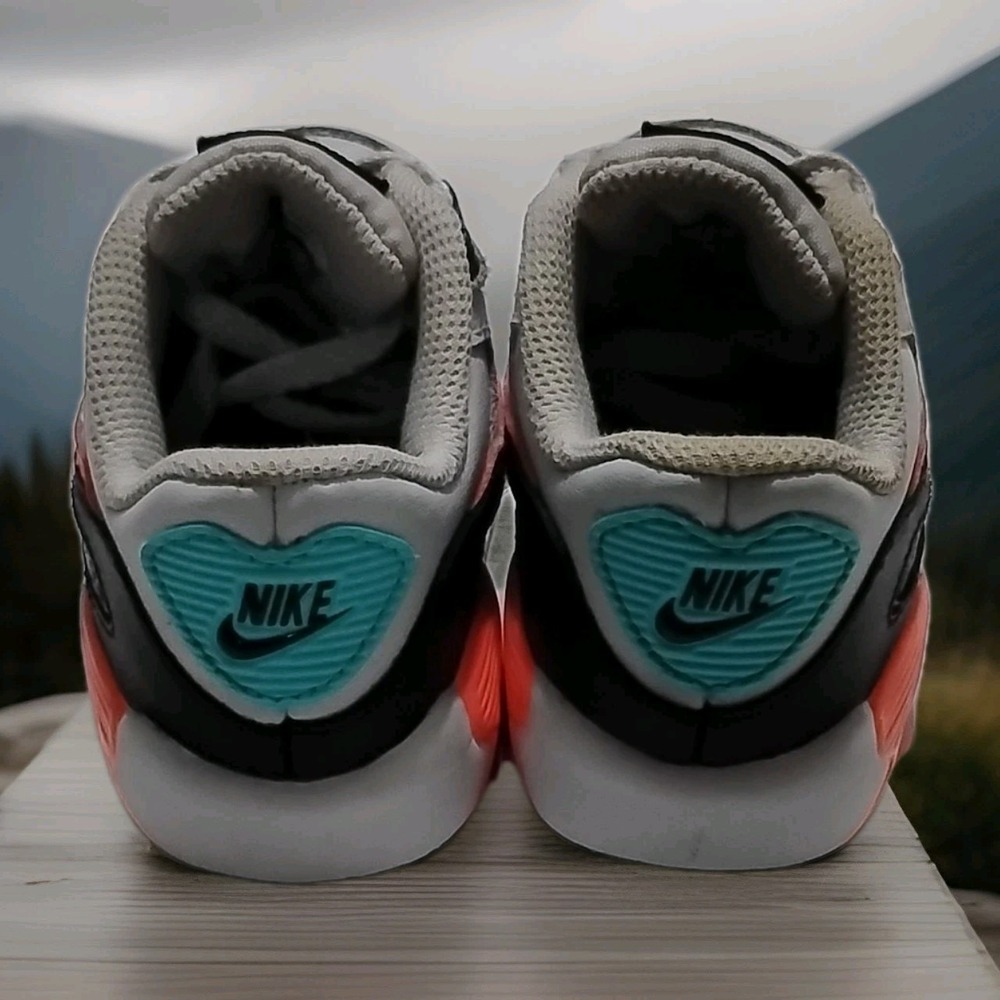 Nike Air Max 90 833417-013 Unisex Kids Sneaker White Black Orange Teal Pink 6C - Picture 8 of 8